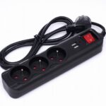 pikendus koos USB 3m 3 KD4032 pistikupesadega